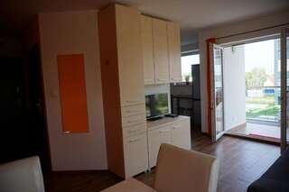 Апартаменты Apartament ORANGE Warmia Towers Ольштын Апартаменты с террасой-55